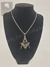 Load image into Gallery viewer, Mason Necklace, front view
