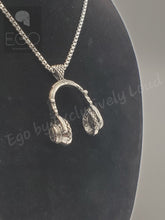 Load image into Gallery viewer, Headphones Necklace, side view
