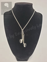 Load image into Gallery viewer, Earbuds Necklace, front view
